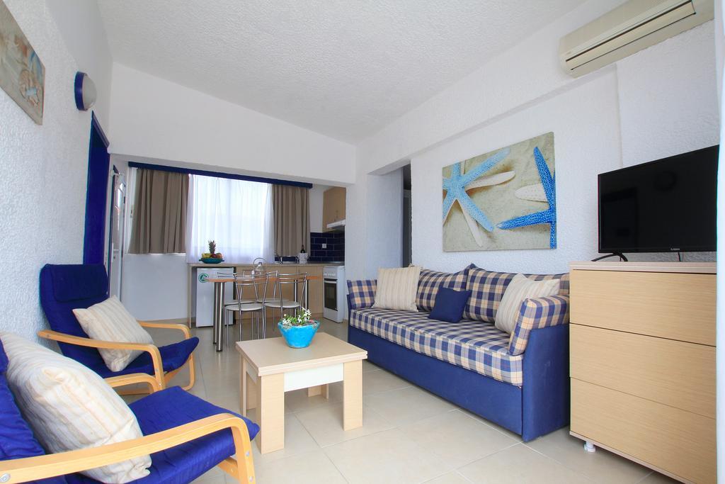 غينادي Christiana Hotel Apartments المظهر الخارجي الصورة